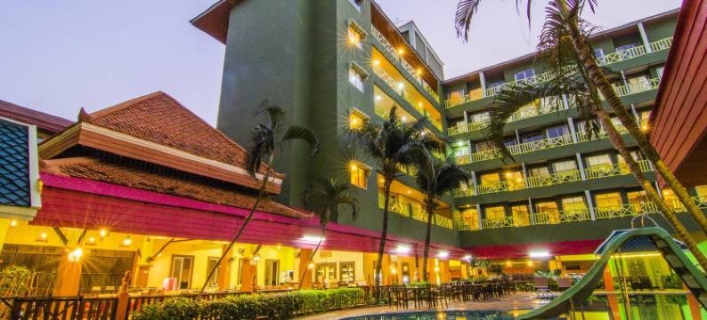 芭堤雅普法亚度假酒店(Phuphaya Resort Pattaya)图片