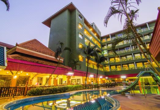 Phuphaya Resort PattayaHotel Overview