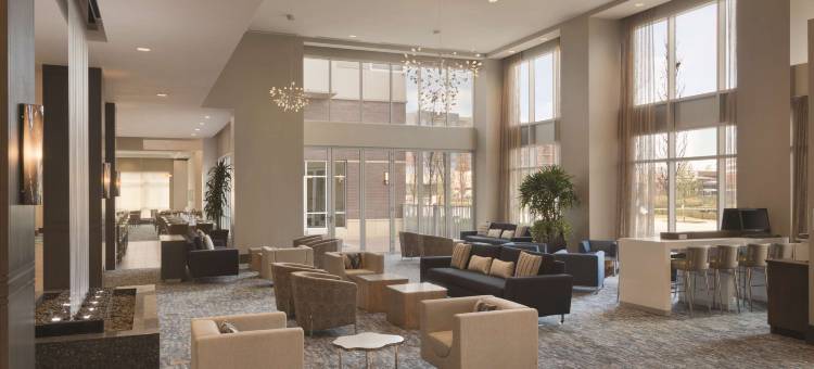 哈格斯兰丁伍德兰斯希尔顿安泊酒店(Embassy Suites by Hilton the Woodlands® at Hughes Landing)图片
