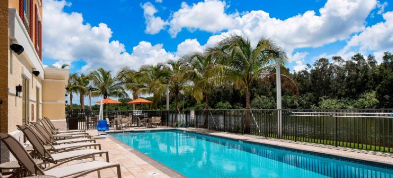 迈尔斯堡埃斯特罗TownePlace套房酒店(TownePlace Suites Fort Myers Estero)图片