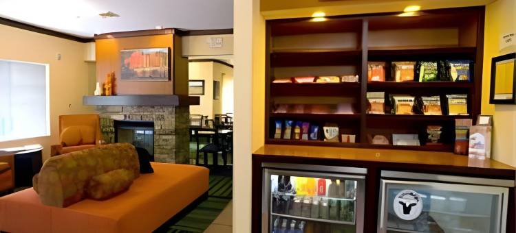 特拉弗斯城Spark酒店(Spark by Hilton Traverse City)图片