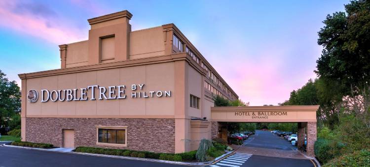 希尔顿逸林酒店-伊顿敦蒂顿瀑布(DoubleTree by Hilton Hotel Tinton Falls - Eatontown)图片