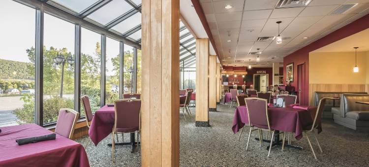 华美达温德姆科布尔斯基尔酒店(Ramada by Wyndham Cobleskill)图片