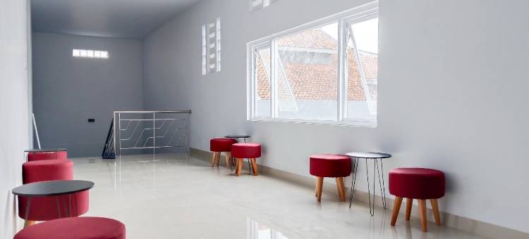 RedDoorz Near Universitas Siliwangi 2图片