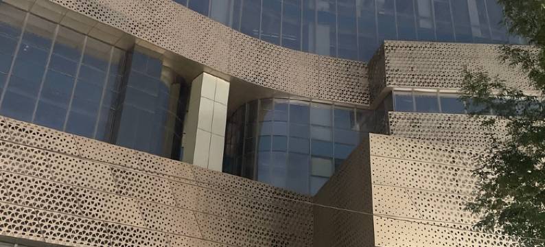 云溪彩电塔民宿(青年大街分店)图片