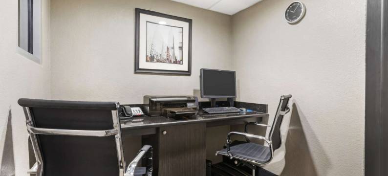 范步伦贝斯特韦斯特酒店(Best Western Van Buren Inn)图片