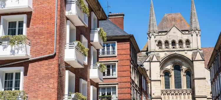 BRIT HOTEL PRIVILEGE 里齐约– 艺术别墅(Brit Hotel Privilege Lisieux - la Villa des Arts)图片