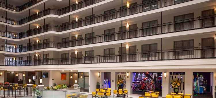北阿纳海姆希尔顿安泊酒店(Embassy Suites by Hilton Anaheim North)图片