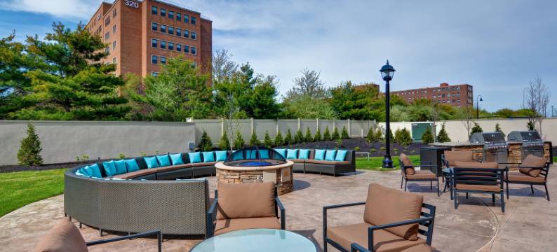 长岛艾斯利普/法院大楼万怡酒店(Courtyard Long Island Islip/Courthouse Complex)图片