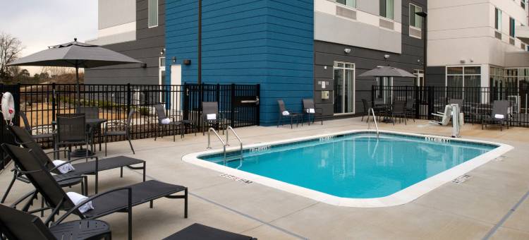 夏洛特大学研究园区万枫酒店及套房(Fairfield Inn & Suites Charlotte University Research Park)图片