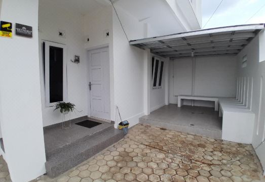 Keyndra House II Hotel Overview