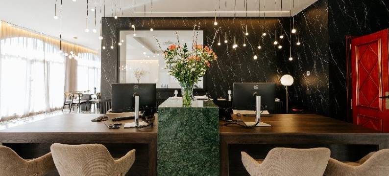 拉布兰达广场里维容酒店(Hotel Reveron Plaza)图片