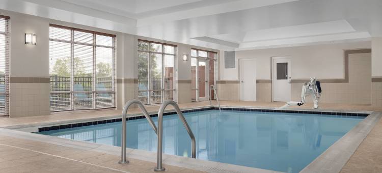 达拉姆北I-85欢朋酒店及套房(Hampton Inn & Suites Durham/North I-85)图片