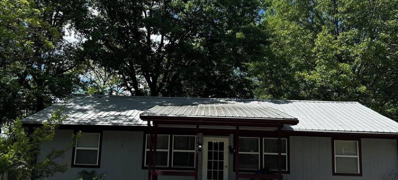 Spacious 3 bedroom house with Lake Access in Warsaw Mo.图片