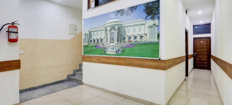 Super Hotel O Lohgarh Road Zirakpur Formerly JB Plaza图片