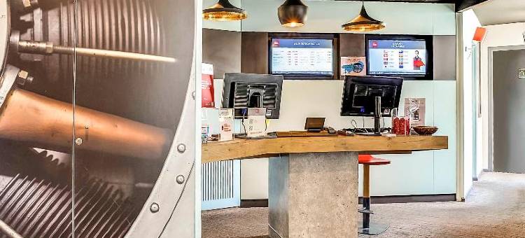 宜必思普罗旺斯地区萨隆南部酒店(Ibis Salon-De-Provence Sud)图片