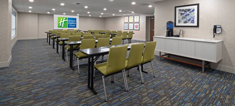 西雅图-西塔克机场智选假日套房酒店(Holiday Inn Express & Suites Seattle-Sea-Tac Airport)图片