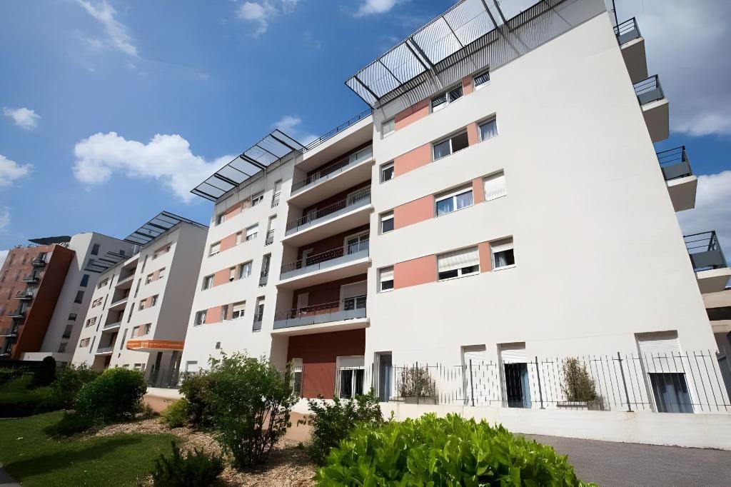 Apparthotel Privilodges Lyon Lumière Over view