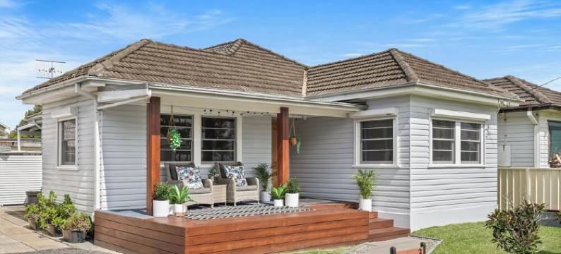 Long Jetty Lake House -Long Jetty, Central Coast Fully Renovated 3 bed Cottage,图片