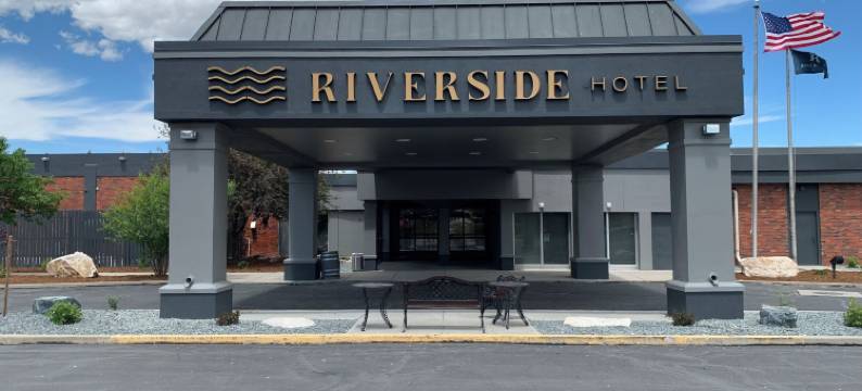 河畔酒店(Riverside Hotel)图片