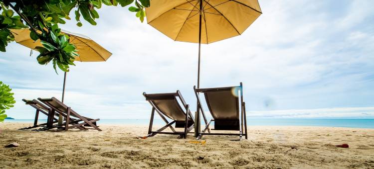 班巴生奥海滩度假酒店(Baan Klang Aow Beach Resort)图片
