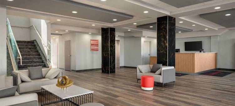 温德姆华美达西埃德蒙顿酒店及套房(Ramada by Wyndham West Edmonton Hotel & Suites)图片