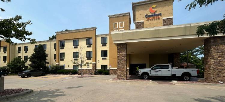 托皮卡西北舒适套房酒店(Comfort Suites Topeka Northwest)图片