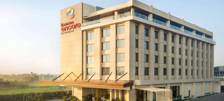 阿姆利则尔机场温德姆华美达安可酒店(Ramada Encore by Wyndham Amritsar Airport)图片