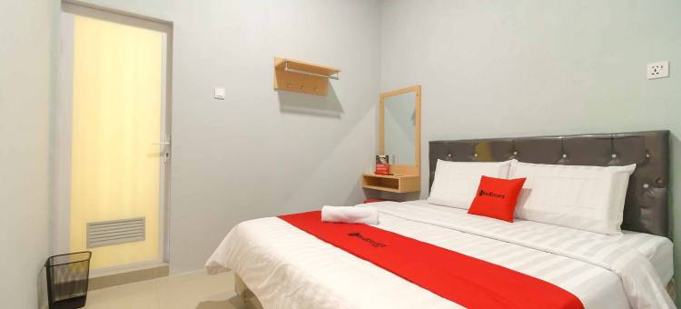 红多兹酒店@棉兰2号赫尔维蒂亚(RedDoorz @ Helvetia Medan 2)图片