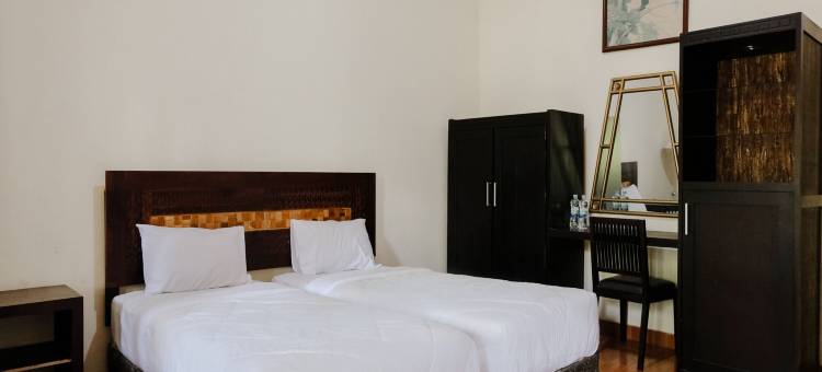 玛科塔普棱空酒店(Mahkota Plengkung Hotel by ecommerceloka)图片