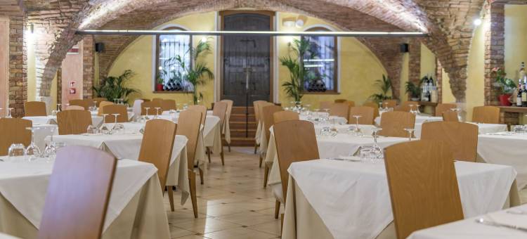 加尔达湖雷吉娜套房酒店(Regina del Garda Suite)图片