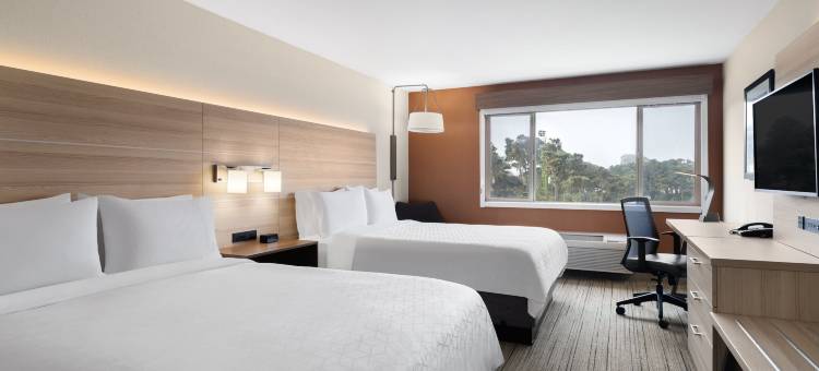 Holiday Inn Express 布拉格堡(Holiday Inn Express Fort Bragg)图片