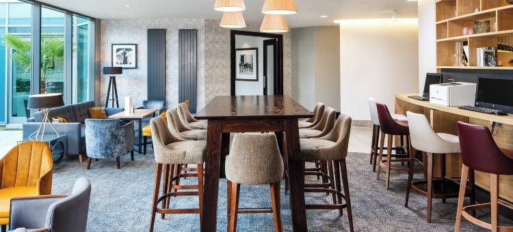 诺丁汉钟塔万豪德尔塔酒店(Delta Hotels Nottingham Belfry)图片