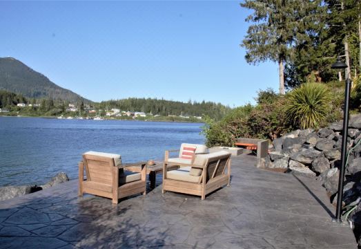 Private Oceanfront Cabin with Hot Tub - Doc Holiday CabinHotel Overview