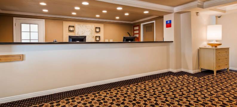 Lompoc Valley酒店和套房(Lompoc Valley Inn and Suites)图片