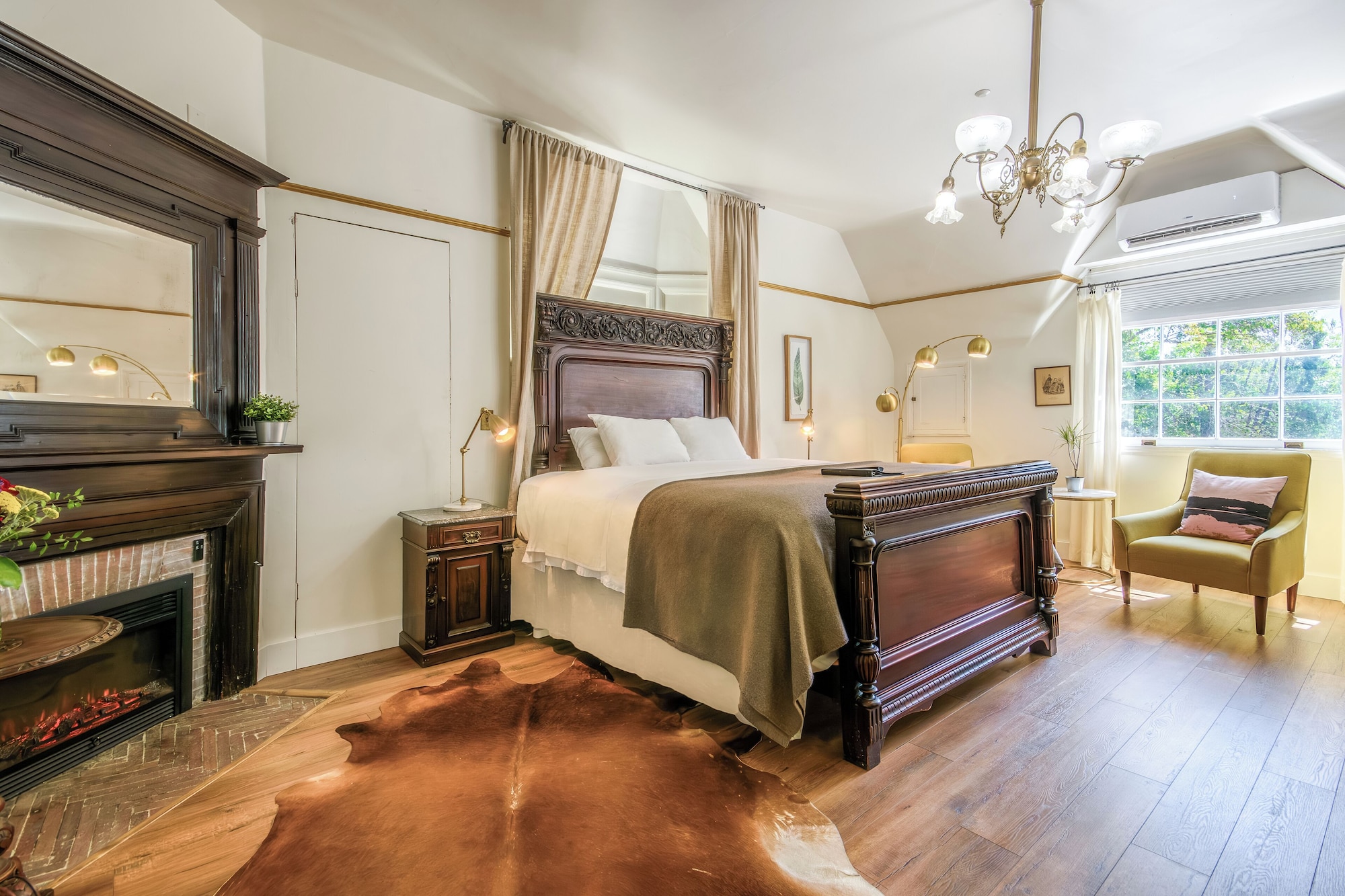 Cedar Gables Inn Over view