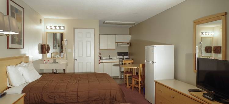 弗尼加拿大最佳价值套房酒店(Canadas Best Value Inn and Suites Fernie)图片