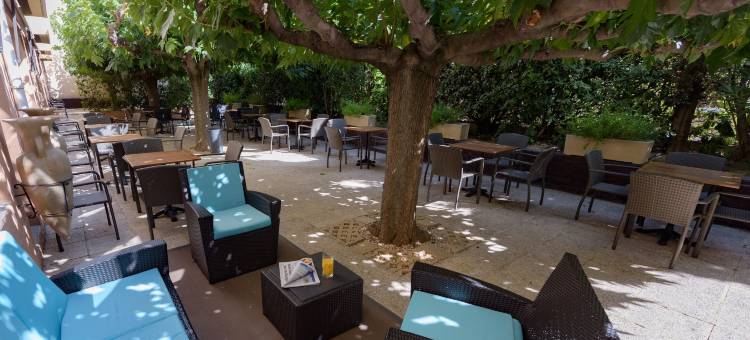 宜必思亚维侬中心欧洲大桥酒店(Ibis Avignon Centre Pont de l'Europe)图片