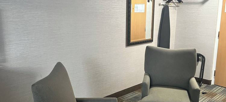 手指湖旅馆及套房(Finger Lakes Inn & Suites)图片