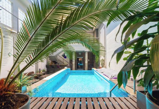 Prodeo Hotel + LoungeHotel Overview