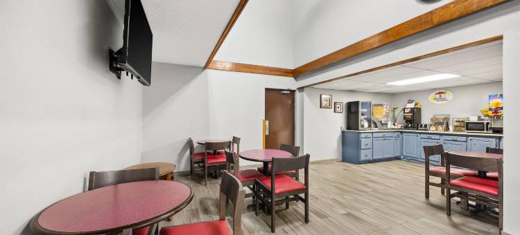 哈里森速8酒店(Super 8 by Wyndham Harrison AR)图片