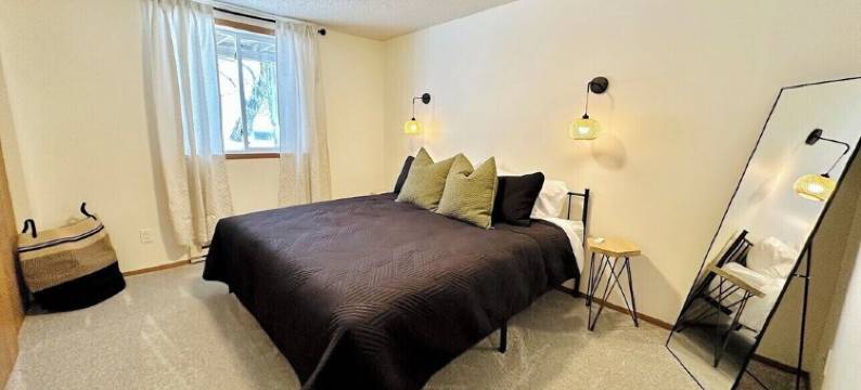 NEW - Great Location - Family Friendly - Garage - Spacious图片