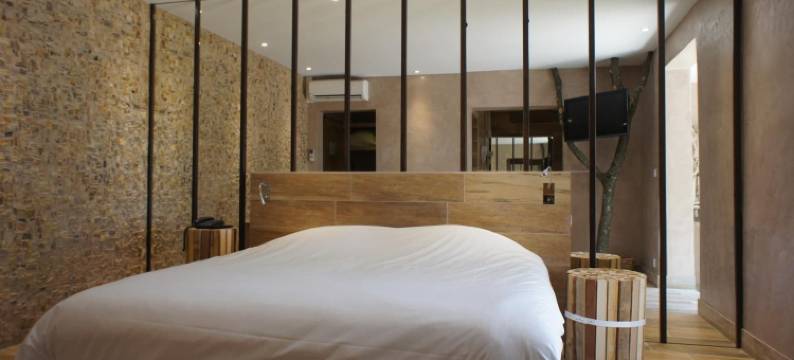 皮斯酒店(Logis Hôtel Restaurant des Pins)图片