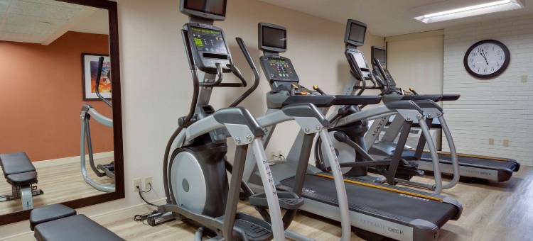 哥伦比亚体育场大道德鲁里套房酒店(Drury Inn & Suites Columbia Stadium Boulevard)图片