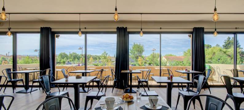 内翁酒店(Hotel les Nevons)图片