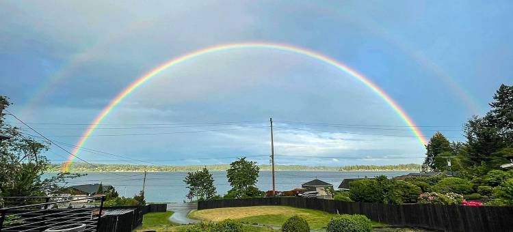 带热水浴缸和水景的Puget Sound小屋！(Puget Sound Cabin with Hot Tub and Water Views!)图片