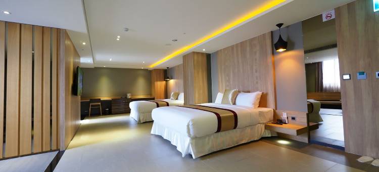 薇风情汽车旅馆(凤山店)图片