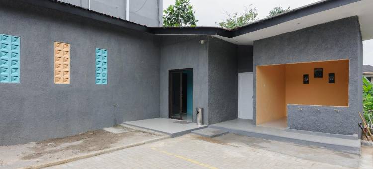 桑斯霍特尔奇班腾德拉马加茂物(Sans Hotel Cibanteng Dramaga Bogor)图片