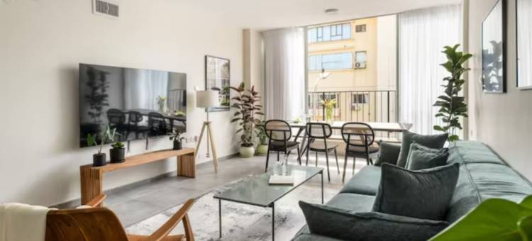 Spacious & Bright 3BR Apartment图片