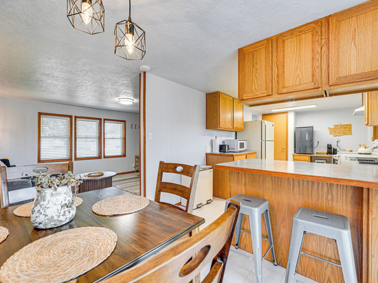 距峡谷9英里：带院子的更新度假屋！